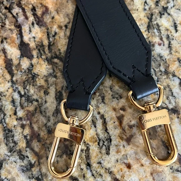 Louis Vuitton Black Leather Belt with Gold Accents - Picture 8 of 12
